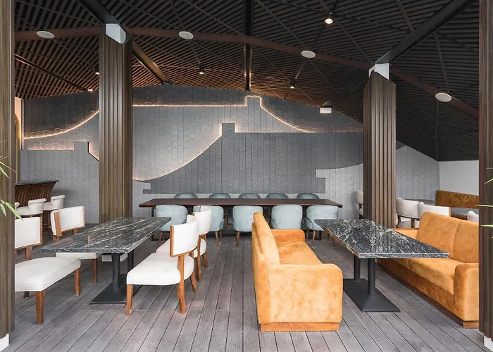 Khách sạn Grand Fleuve Boutique Hạ Long