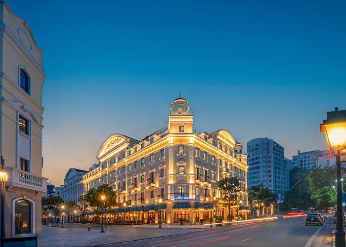 Khách sạn Grand Fleuve Boutique Hạ Long