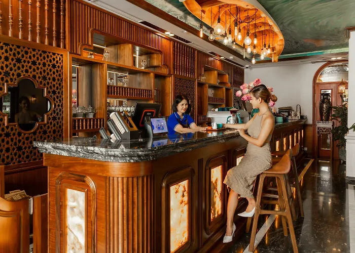 Grand Fleuve Boutique Khách sạn 4*