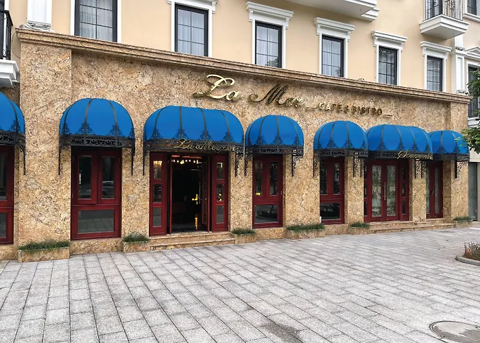 Grand Fleuve Boutique Hotel 4*