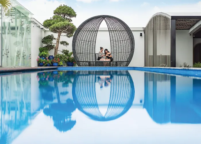 Grand Fleuve Boutique 4*